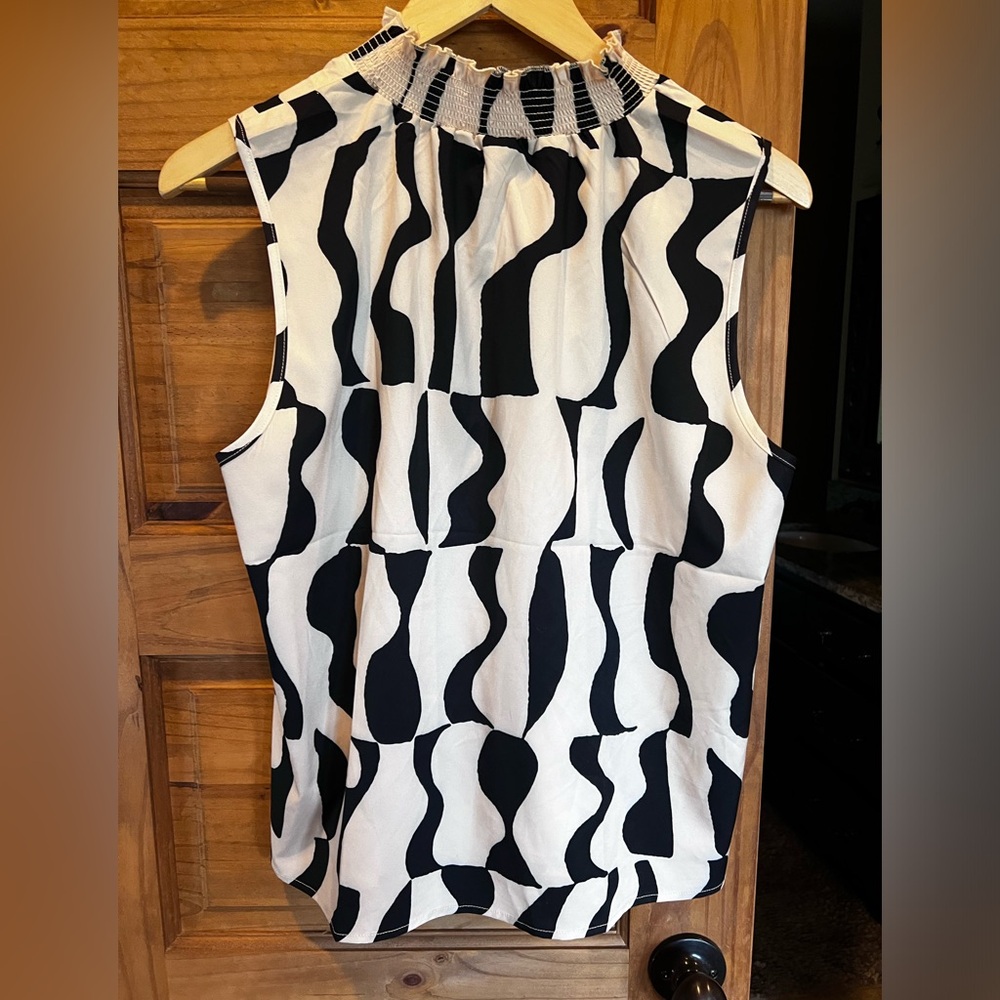 Cute SHEIN high neck top - Comfy & Light